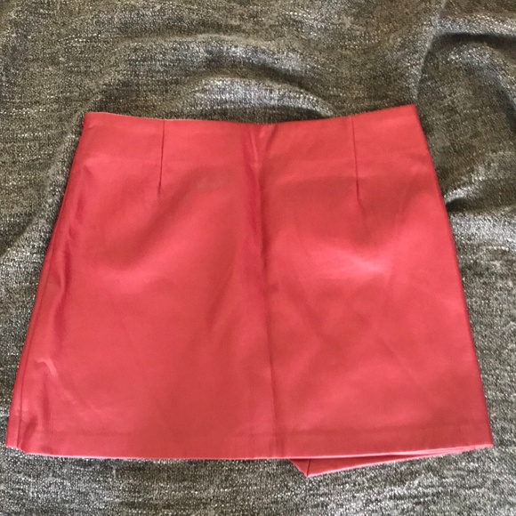 SOLD! Zara Trafaluc Leather Mini Skirt in Dark Red - Picture 5 of 7